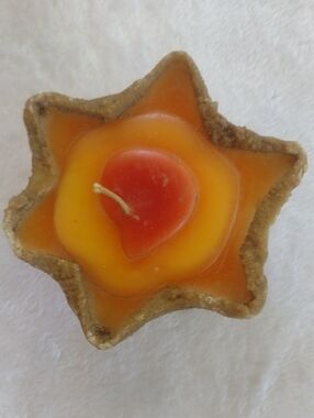 Star-Shaped Orange & Red Layered Candle